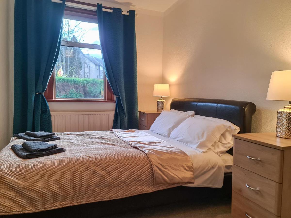 Lovely Self-Catering Apartment In City Centre Dumfries Exteriör bild